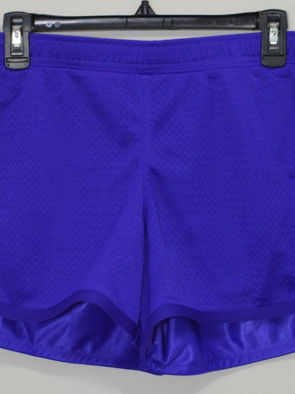 Women's Xersion - Medium - stunning violet running shorts
